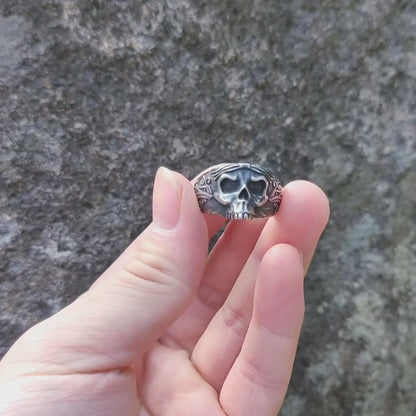 Obsidian Skull Ring — Stainless Steel Statement Ring