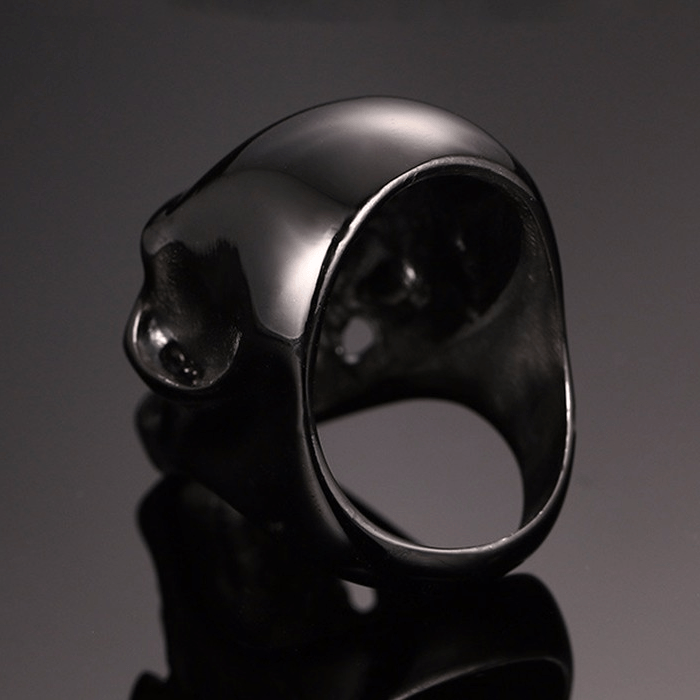 Black Gothic Skull Ring back